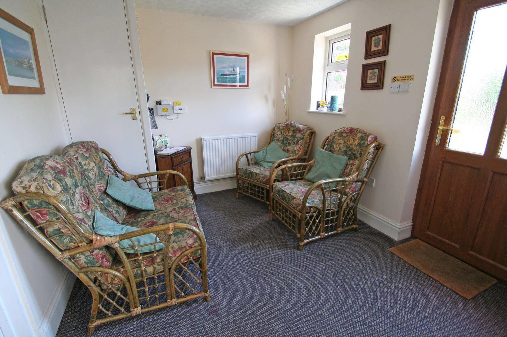 Beech Lodge Guest House New Milton Esterno foto