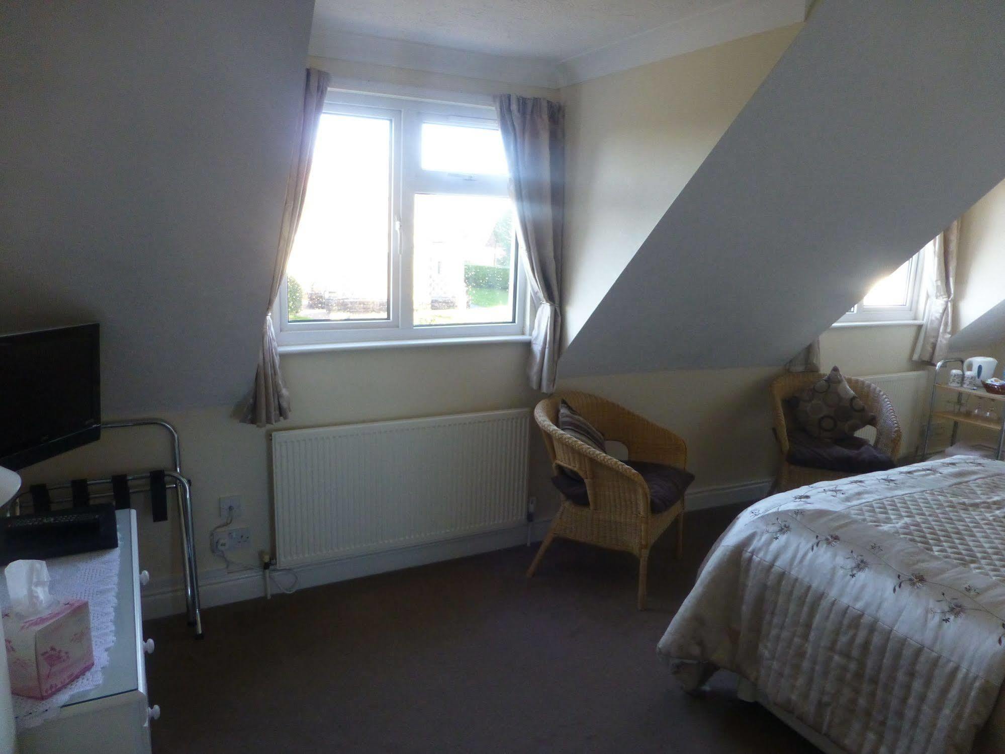 Beech Lodge Guest House New Milton Esterno foto
