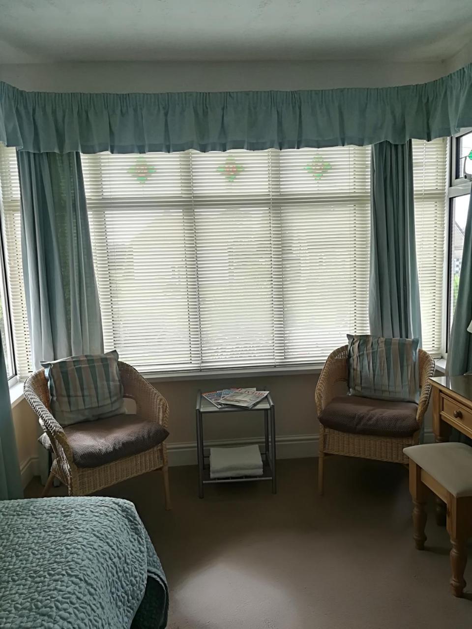 Beech Lodge Guest House New Milton Esterno foto